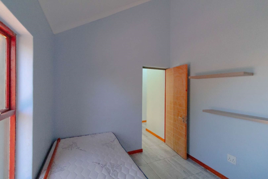4 Bedroom Property for Sale in Sandbaai Western Cape